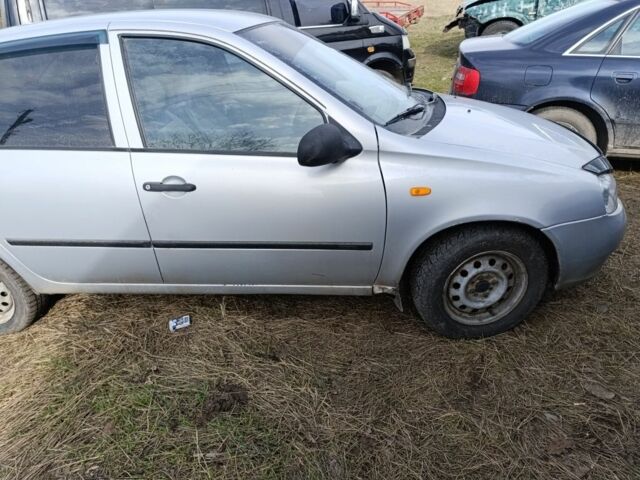 Серый ВАЗ Калина, объемом двигателя 1.6 л и пробегом 180 тыс. км за 1000 $, фото 2 на Automoto.ua