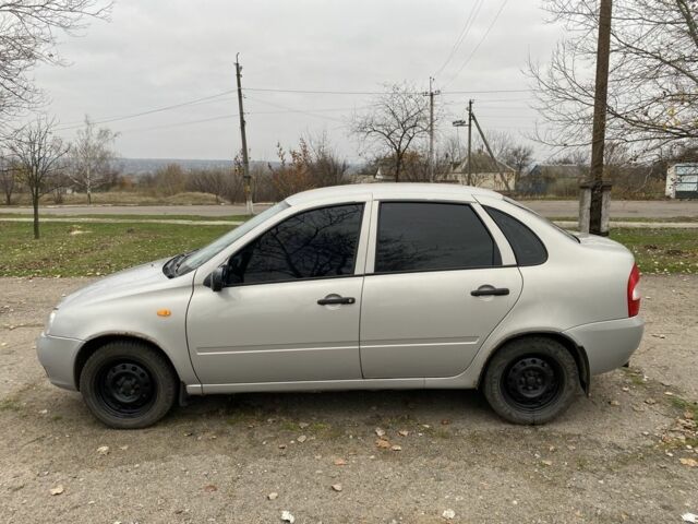 Серый ВАЗ Калина, объемом двигателя 1.6 л и пробегом 189 тыс. км за 1400 $, фото 1 на Automoto.ua