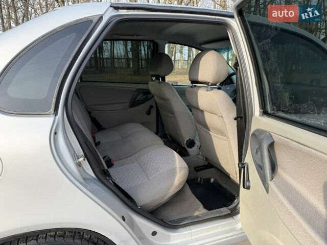 Сірий ВАЗ Калина, об'ємом двигуна 1.4 л та пробігом 104 тис. км за 2500 $, фото 29 на Automoto.ua