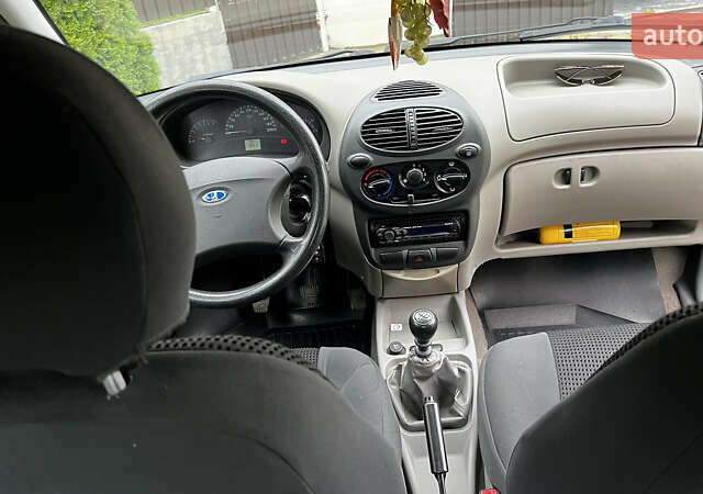 Сірий ВАЗ Калина, об'ємом двигуна 1.4 л та пробігом 78 тис. км за 3200 $, фото 24 на Automoto.ua