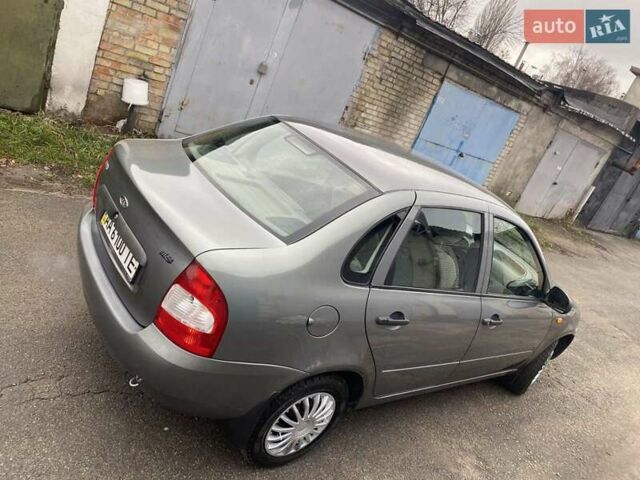 Серый ВАЗ Калина, объемом двигателя 1.4 л и пробегом 184 тыс. км за 2350 $, фото 5 на Automoto.ua