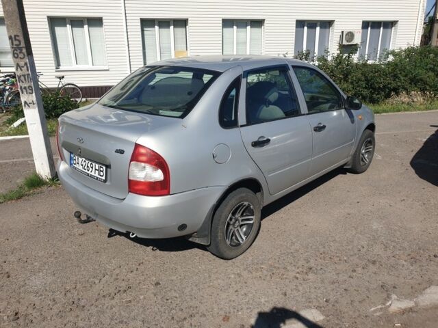 Серый ВАЗ Калина, объемом двигателя 1.6 л и пробегом 214 тыс. км за 2000 $, фото 5 на Automoto.ua