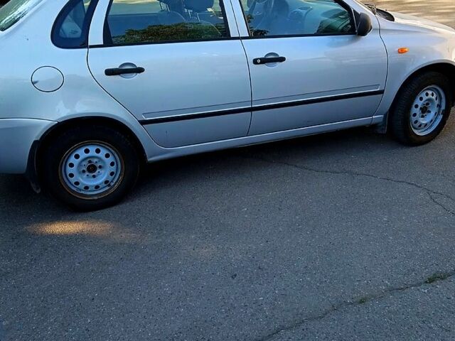 Серый ВАЗ Калина, объемом двигателя 1.6 л и пробегом 105 тыс. км за 3000 $, фото 3 на Automoto.ua