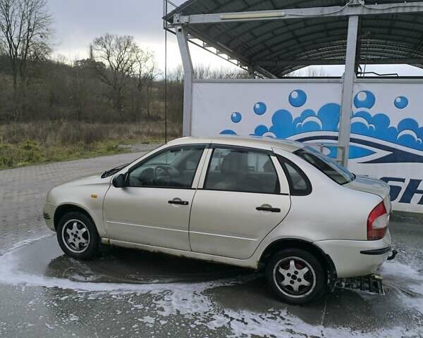 Серый ВАЗ Калина, объемом двигателя 1.6 л и пробегом 160 тыс. км за 1999 $, фото 1 на Automoto.ua