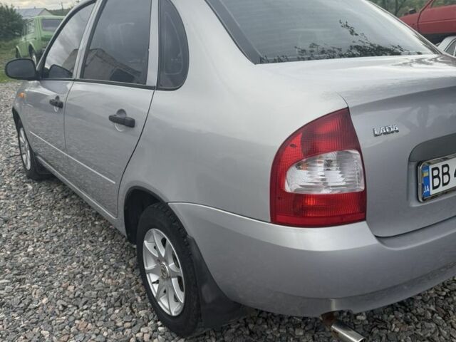 Серый ВАЗ Калина, объемом двигателя 1.6 л и пробегом 68 тыс. км за 2800 $, фото 5 на Automoto.ua