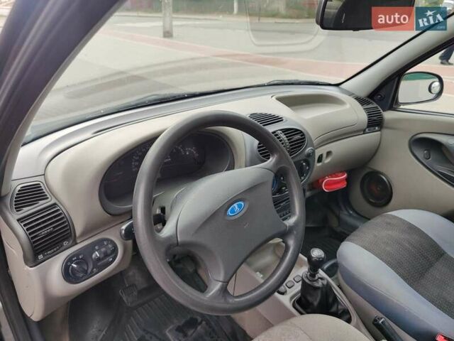 Серый ВАЗ Калина, объемом двигателя 1.6 л и пробегом 200 тыс. км за 2700 $, фото 9 на Automoto.ua