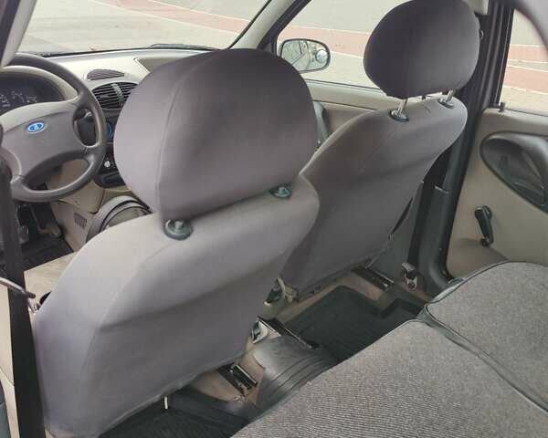 Серый ВАЗ Калина, объемом двигателя 1.6 л и пробегом 200 тыс. км за 2700 $, фото 1 на Automoto.ua