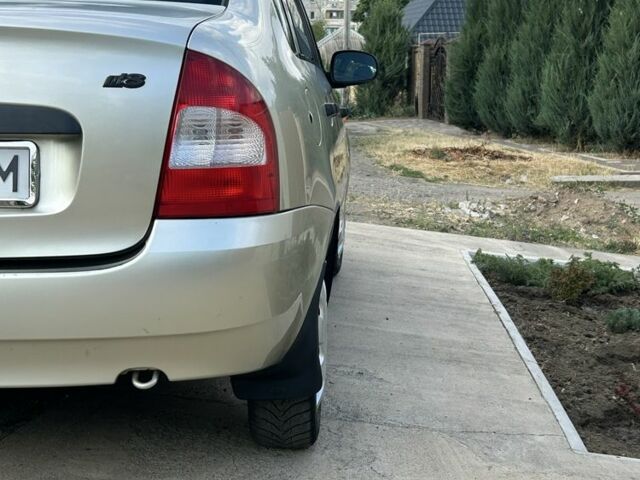 Серый ВАЗ Калина, объемом двигателя 1.4 л и пробегом 210 тыс. км за 2850 $, фото 6 на Automoto.ua