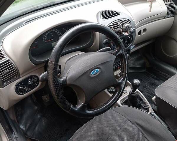 Сірий ВАЗ Калина, об'ємом двигуна 1.6 л та пробігом 179 тис. км за 2400 $, фото 3 на Automoto.ua