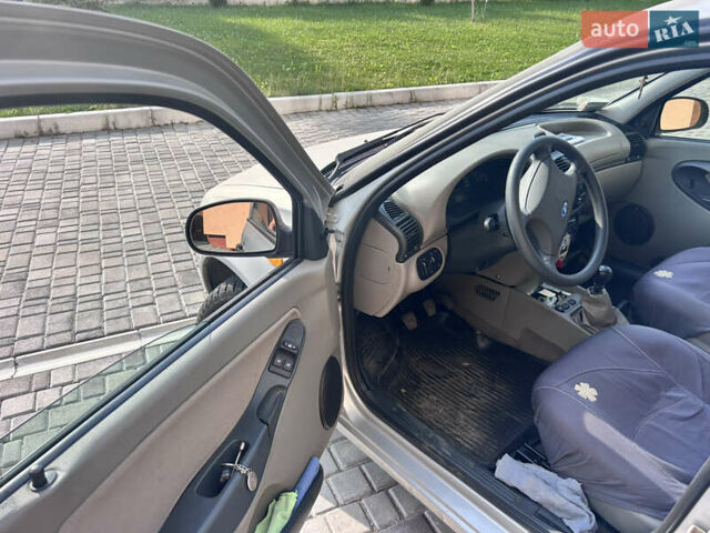 ВАЗ Калина 2008 у Львові на Automoto.ua Сірий ВАЗ Калина, об'ємом двигуна 1.39 л та пробігом 41 тис. км за 4500 $, фото 9 на Automoto.ua