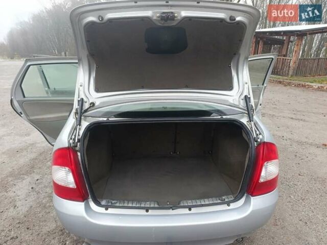 Сірий ВАЗ Калина, об'ємом двигуна 1.6 л та пробігом 157 тис. км за 1999 $, фото 9 на Automoto.ua