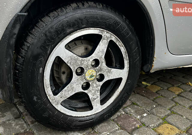 Сірий ВАЗ Калина, об'ємом двигуна 1.4 л та пробігом 78 тис. км за 3200 $, фото 27 на Automoto.ua