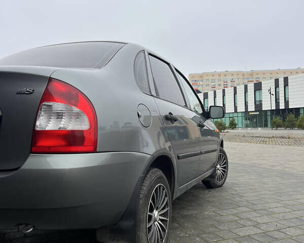 Сірий ВАЗ Калина, об'ємом двигуна 1.39 л та пробігом 157 тис. км за 3999 $, фото 6 на Automoto.ua
