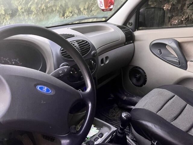 Серый ВАЗ Калина, объемом двигателя 0 л и пробегом 250 тыс. км за 2000 $, фото 1 на Automoto.ua