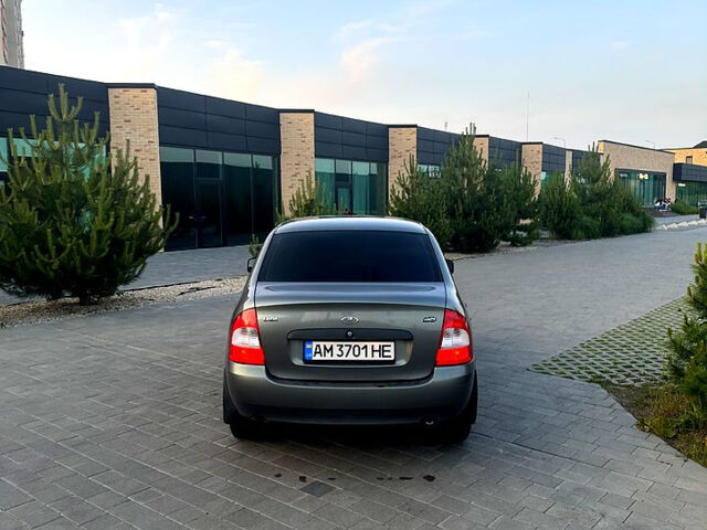 Серый ВАЗ Kalina, объемом двигателя 1.4 л и пробегом 99 тыс. км за 3000 $, фото 3 на Automoto.ua