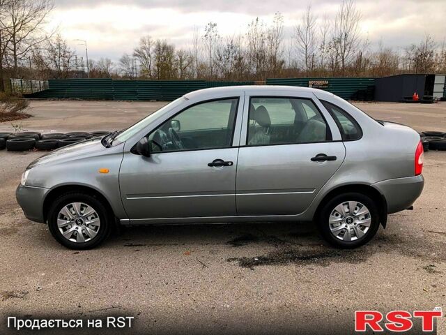 Серый ВАЗ Kalina, объемом двигателя 1.4 л и пробегом 114 тыс. км за 2400 $, фото 2 на Automoto.ua