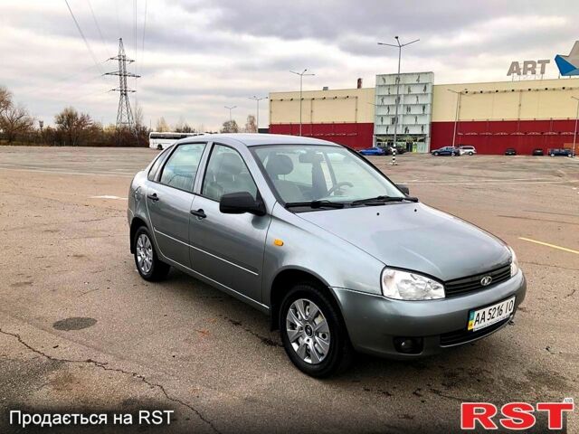 Серый ВАЗ Kalina, объемом двигателя 1.4 л и пробегом 114 тыс. км за 2400 $, фото 1 на Automoto.ua