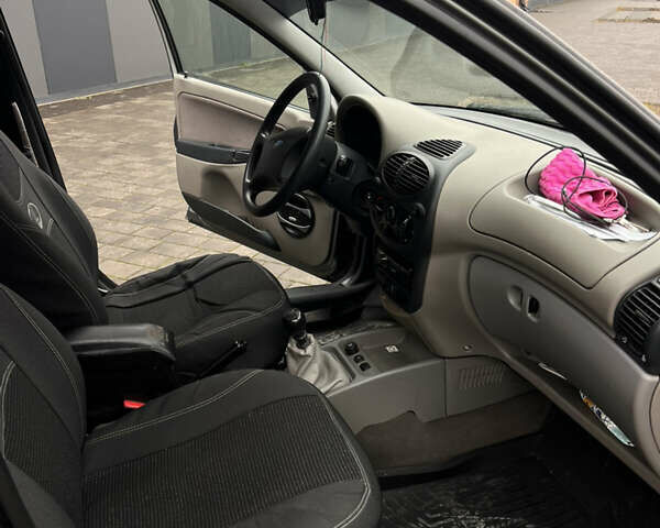 Сірий ВАЗ Калина, об'ємом двигуна 1.39 л та пробігом 157 тис. км за 3999 $, фото 15 на Automoto.ua