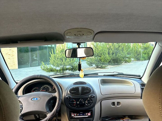 Серый ВАЗ Kalina, объемом двигателя 1.4 л и пробегом 99 тыс. км за 3000 $, фото 1 на Automoto.ua