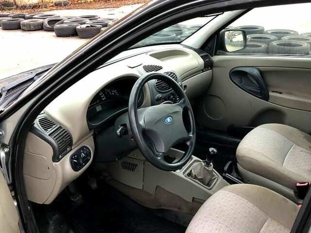 Серый ВАЗ Kalina, объемом двигателя 1.4 л и пробегом 114 тыс. км за 2400 $, фото 9 на Automoto.ua