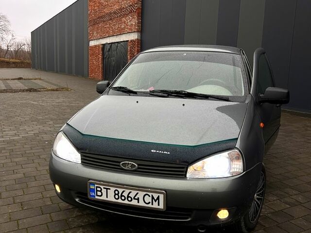 Сірий ВАЗ Kalina, об'ємом двигуна 1.4 л та пробігом 157 тис. км за 3999 $, фото 7 на Automoto.ua