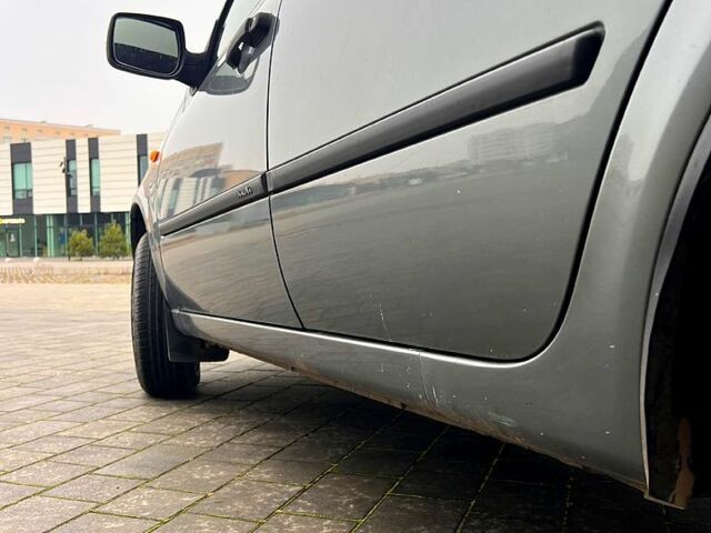 Сірий ВАЗ Kalina, об'ємом двигуна 1.4 л та пробігом 157 тис. км за 3999 $, фото 3 на Automoto.ua