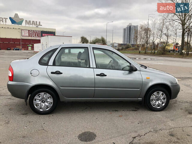 Сірий ВАЗ Калина, об'ємом двигуна 1.4 л та пробігом 114 тис. км за 2400 $, фото 5 на Automoto.ua