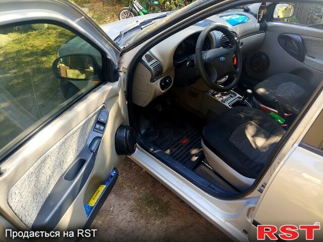 Серый ВАЗ Kalina, объемом двигателя 1.6 л и пробегом 158 тыс. км за 2900 $, фото 5 на Automoto.ua