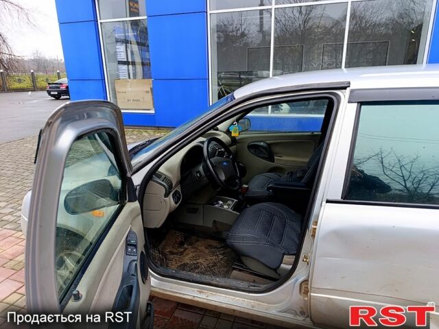 Серый ВАЗ Kalina, объемом двигателя 1.6 л и пробегом 58 тыс. км за 1650 $, фото 5 на Automoto.ua