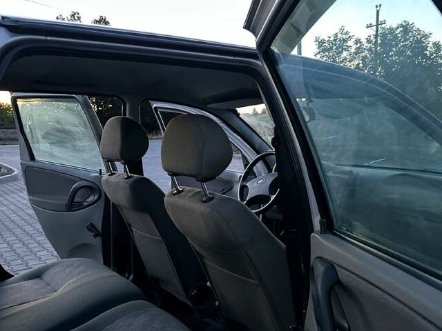 Серый ВАЗ Kalina, объемом двигателя 1.4 л и пробегом 175 тыс. км за 2200 $, фото 5 на Automoto.ua