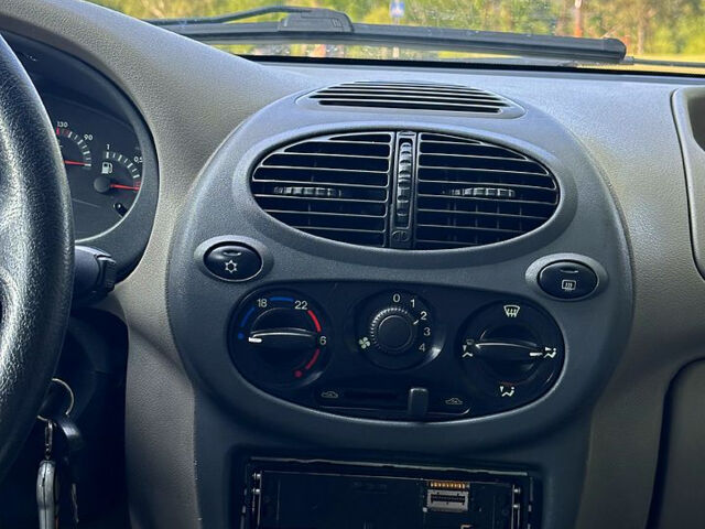 Серый ВАЗ Kalina, объемом двигателя 1.4 л и пробегом 200 тыс. км за 2650 $, фото 8 на Automoto.ua