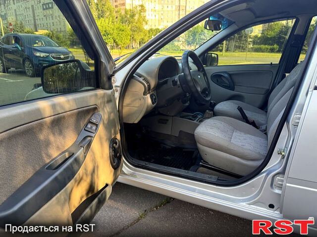 Серый ВАЗ Kalina, объемом двигателя 1.4 л и пробегом 117 тыс. км за 2900 $, фото 8 на Automoto.ua