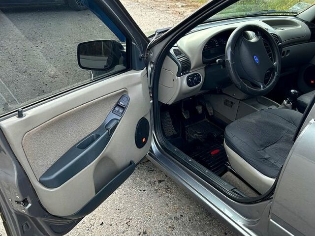 Серый ВАЗ Kalina, объемом двигателя 1.4 л и пробегом 103 тыс. км за 3500 $, фото 8 на Automoto.ua