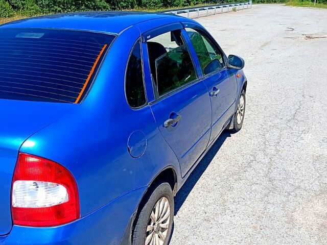 Синий ВАЗ Kalina, объемом двигателя 1.6 л и пробегом 164 тыс. км за 1800 $, фото 1 на Automoto.ua