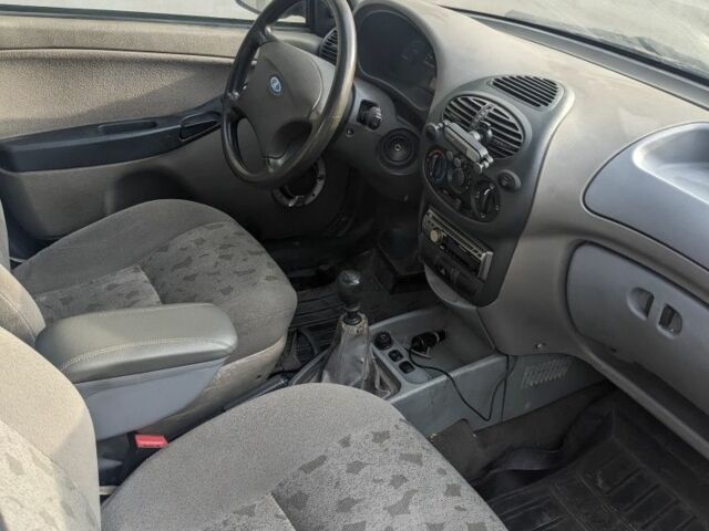 Синий ВАЗ Калина, объемом двигателя 0 л и пробегом 200 тыс. км за 1600 $, фото 6 на Automoto.ua