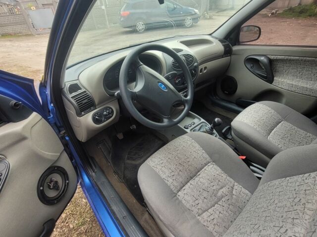 Синій ВАЗ Калина, об'ємом двигуна 1.6 л та пробігом 140 тис. км за 1400 $, фото 7 на Automoto.ua