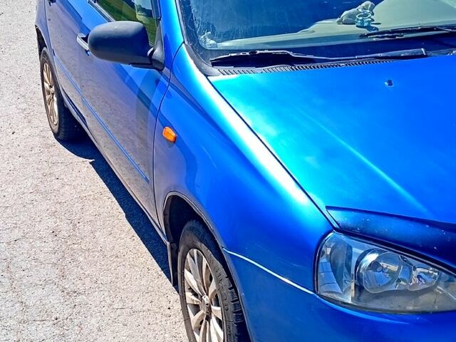 Синий ВАЗ Kalina, объемом двигателя 1.6 л и пробегом 164 тыс. км за 1800 $, фото 5 на Automoto.ua