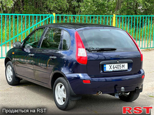 Синий ВАЗ Kalina, объемом двигателя 1.6 л и пробегом 111 тыс. км за 3200 $, фото 5 на Automoto.ua