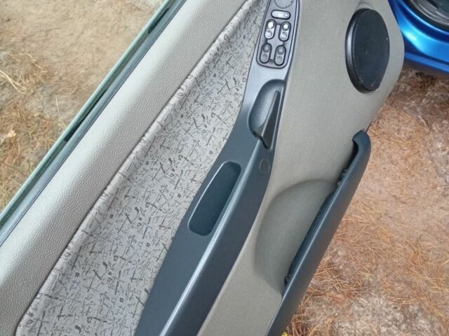 Синий ВАЗ Калина, объемом двигателя 1.6 л и пробегом 167 тыс. км за 1850 $, фото 18 на Automoto.ua