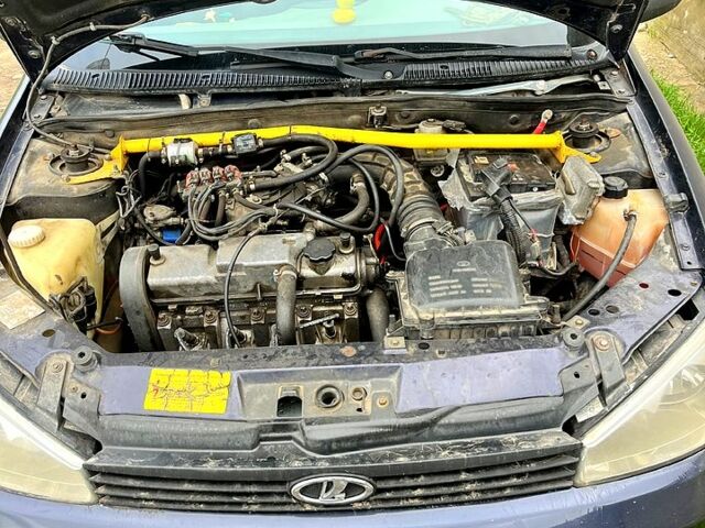Синий ВАЗ Kalina, объемом двигателя 1.6 л и пробегом 240 тыс. км за 1750 $, фото 2 на Automoto.ua