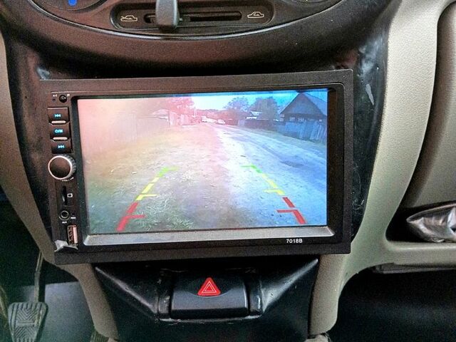 Синий ВАЗ Kalina, объемом двигателя 1.6 л и пробегом 182 тыс. км за 1950 $, фото 4 на Automoto.ua