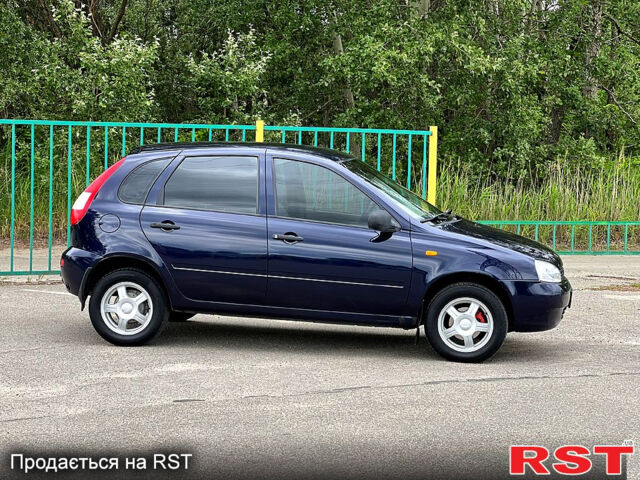 Синий ВАЗ Kalina, объемом двигателя 1.6 л и пробегом 111 тыс. км за 3200 $, фото 1 на Automoto.ua