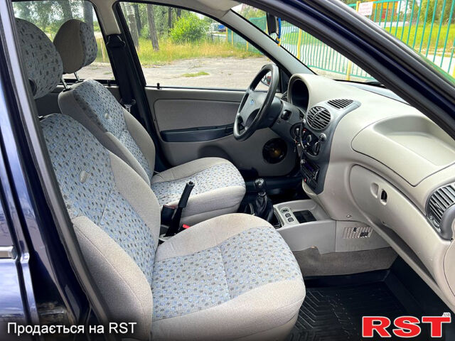 Синий ВАЗ Kalina, объемом двигателя 1.6 л и пробегом 111 тыс. км за 3200 $, фото 10 на Automoto.ua