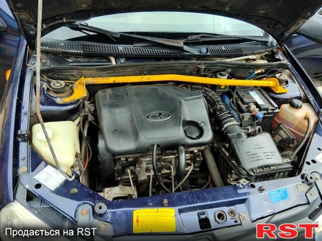 Синий ВАЗ Kalina, объемом двигателя 1.6 л и пробегом 206 тыс. км за 1650 $, фото 7 на Automoto.ua