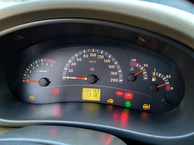 Синий ВАЗ Kalina, объемом двигателя 1.4 л и пробегом 102 тыс. км за 2500 $, фото 7 на Automoto.ua