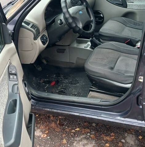 Синій ВАЗ Калина, об'ємом двигуна 0 л та пробігом 200 тис. км за 2450 $, фото 7 на Automoto.ua