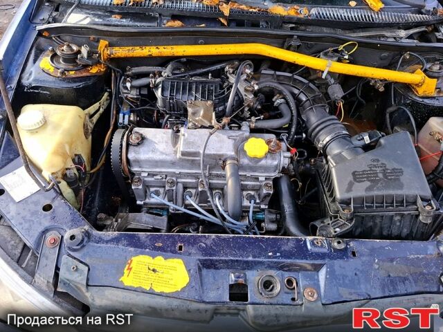 Синий ВАЗ Kalina, объемом двигателя 1.6 л и пробегом 200 тыс. км за 1300 $, фото 7 на Automoto.ua