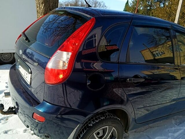 Синій ВАЗ Kalina, об'ємом двигуна 1.4 л та пробігом 1220 тис. км за 2700 $, фото 2 на Automoto.ua