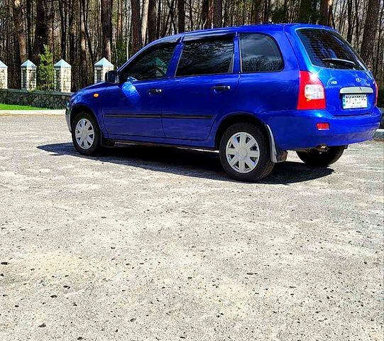 Синий ВАЗ Kalina, объемом двигателя 1.4 л и пробегом 90 тыс. км за 3000 $, фото 2 на Automoto.ua