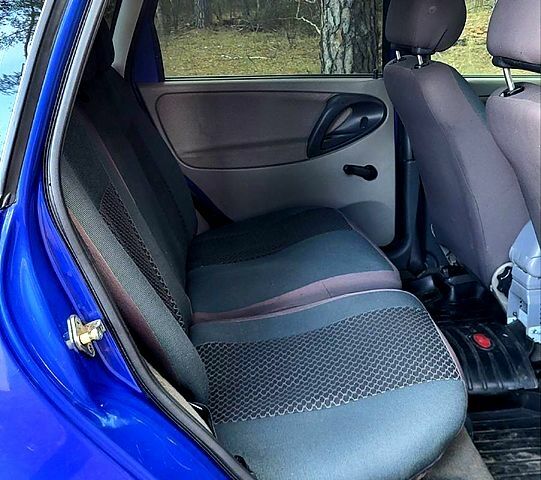 Синий ВАЗ Kalina, объемом двигателя 1.4 л и пробегом 90 тыс. км за 3000 $, фото 5 на Automoto.ua